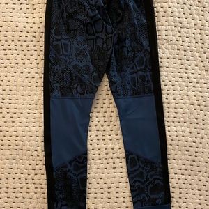 Stella McCartney blue snake print leggings BNWT